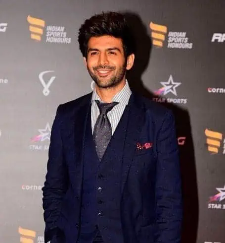 Girls Beware - Portrait of Kartik Aaryan. Pyar Ka Punchnama 2