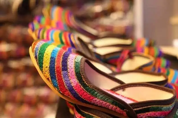 Mojari shoes