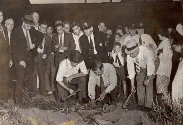 5 Gruesome Unsolved Crimes 8