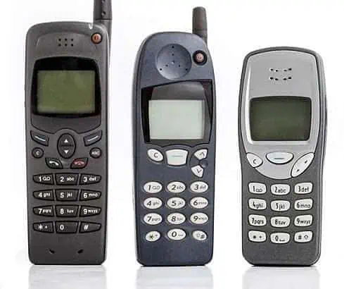 Journey of Mobile Phones: Then and Now 6