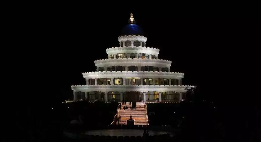 Man Buys Google for a Dollar And a Dime. 4 Night view of living India Foundation