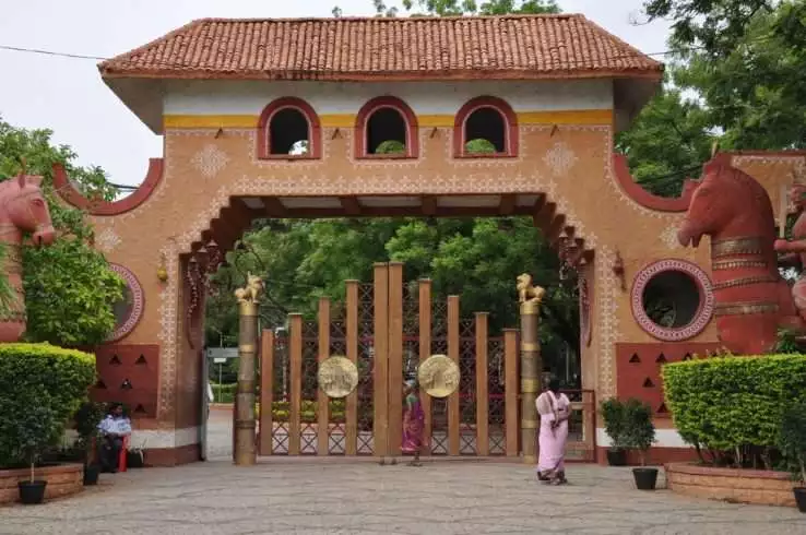 7 Must Visit Places In Hyderabad 5 Shilparamam