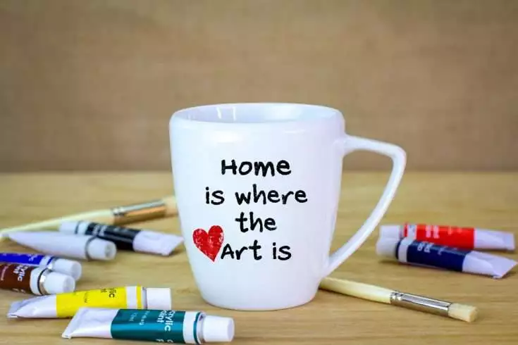 8 Awesome DIY Gift Ideas For Your Fanboy/Fangirl Friends! 3 Hand painted mug