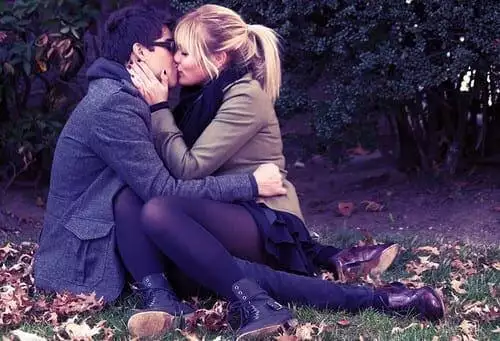 Analysing the Kissing Paradox – Why Do Humans Kiss? 8