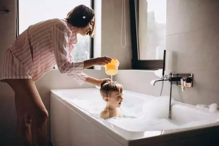 8 Things to Keep in Mind While Introducing A Baby to Swimming 3 8 Things to Keep in Mind While Introducing A Baby to Swimming 1
