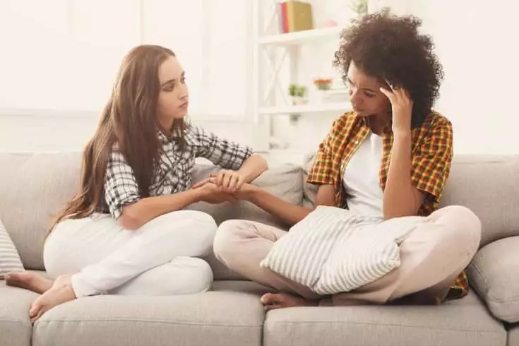 How to Let Go of the Wrong Guy: 15 Best Ways 4 Supportive friend