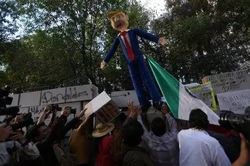 In Protest: The Worldwide Women's March 5