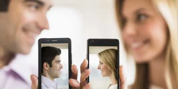 Cyber Dating: Pros and Cons 2