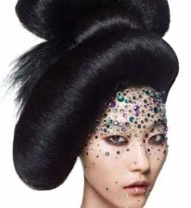 4 Absurd Fashion Trends People Should Abandon 2