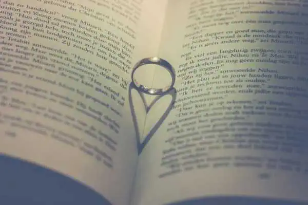The Must-Haves For Every Romantic Bibliophile 3