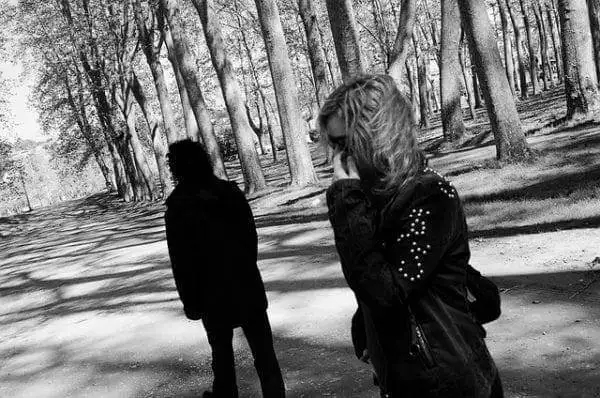 The Best Strategies to Deal with a Heartbreak 2