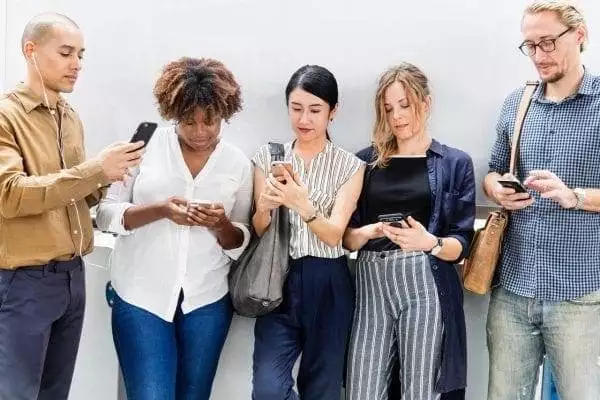 How to Study a Narrow-profile Subject Using a Social Network? 1 How to Study a Narrow-profile Subject Using a Social Network? 1