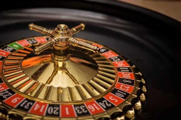The Benefits of Live Dealer Casino Games 6