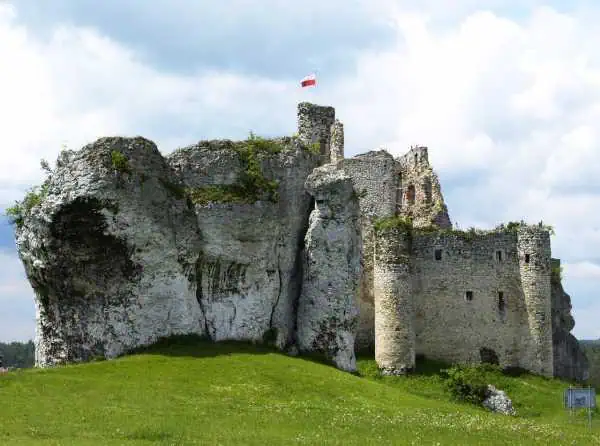 What do foreigners know about Polish history? 1 What do foreigners know about Polish history? 1