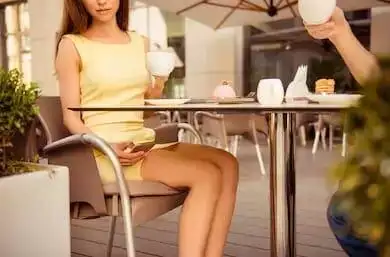 15 Warning Signs that Tell Your GF Is Cheating on You 4