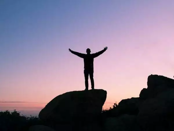 How to be Better Than the Average Person? 15 Great Ways 1 how to be better than the average person