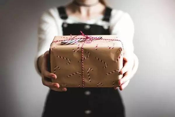 20 Best Things To Get A Woman For Her Birthday 4