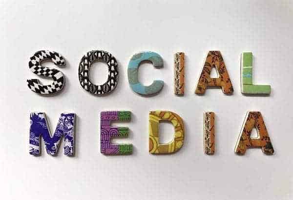 Social Media v/s Real Life: Top 9 Arguments 3