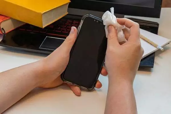 How To Clean Your Phone From Virus for Free