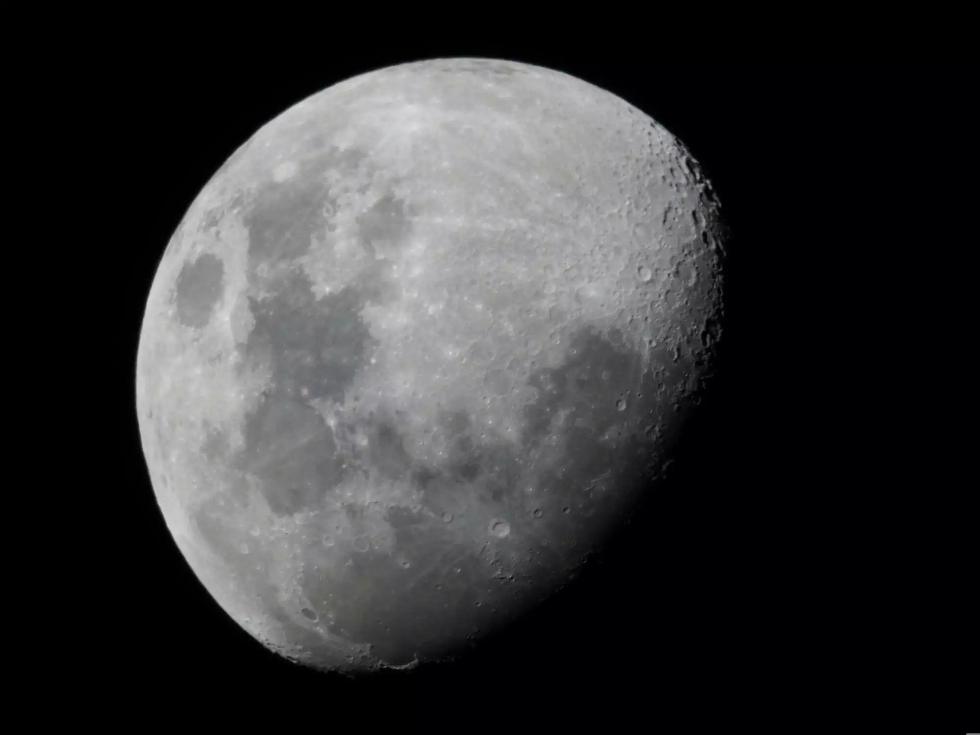 Why Do We See Only One Side of Moon Always? Amazing Reasons 2 why do we see only one side of moon always