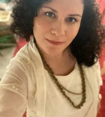 Veera Kapur Ee