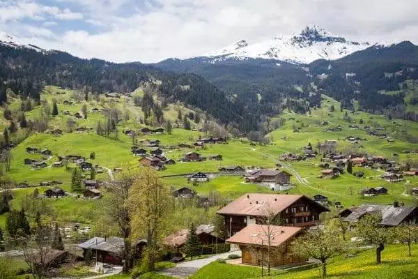 hiking in switzerland