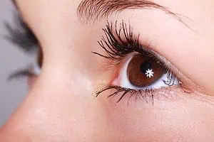 6 Easy False Eyelash Tips and Tricks 8 False eyelash tips and tricks