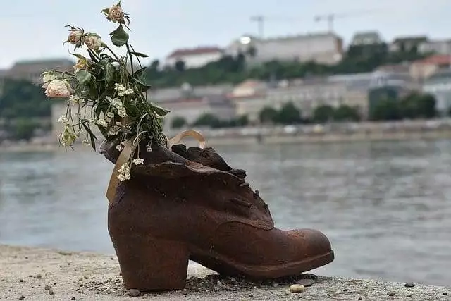 18th Century Shoes: Elite Fashion for the Revolution 1 18th Century Shoes: Elite Fashion for the Revolution 1