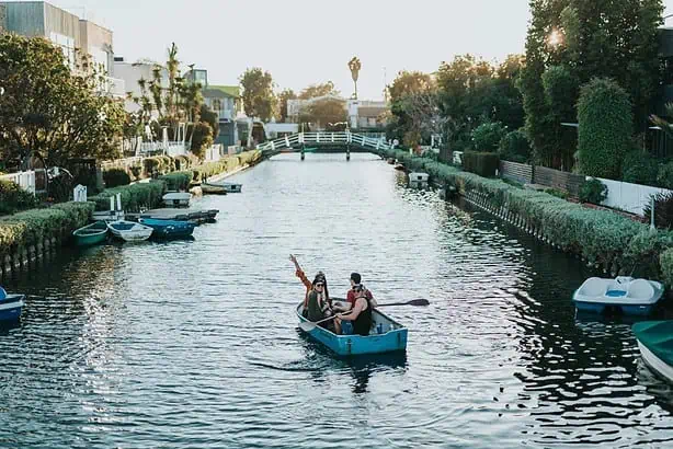 Venice Beach Canals: A Quiet Tourist Attraction 2