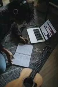 How To Write A Song? 10 Easy Steps 2 How To Write A Song? 10 Easy Steps 1