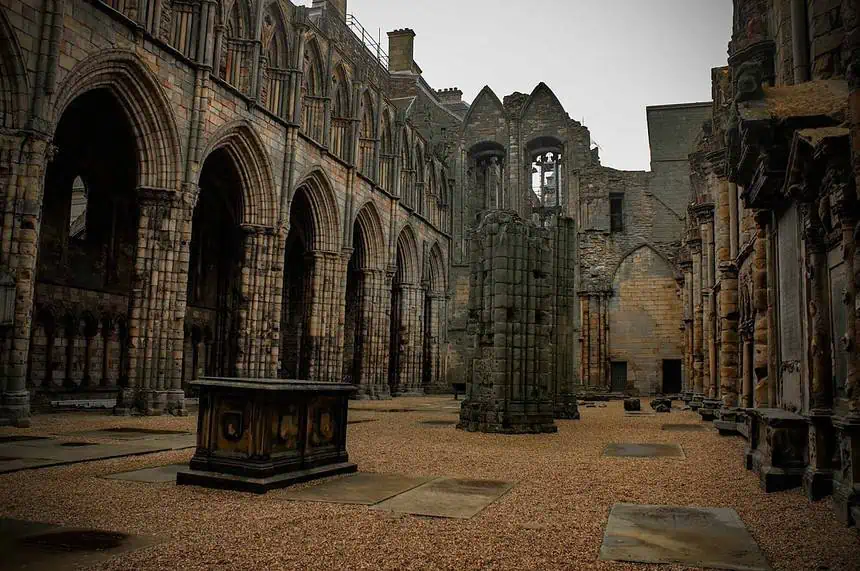 7 Best Cemetery Monuments Around The World 1 Cemetery Monuments