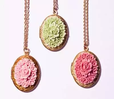 Les Fleurs Lockets Flurry
