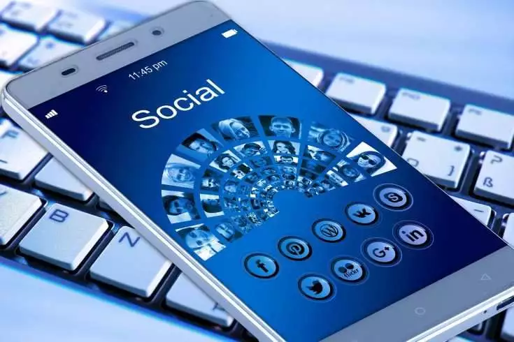 What Is Retargeting: 5 Ways It Redirects a Prospect 5 What Is Retargeting: 5 Ways It Redirects a Prospect 4