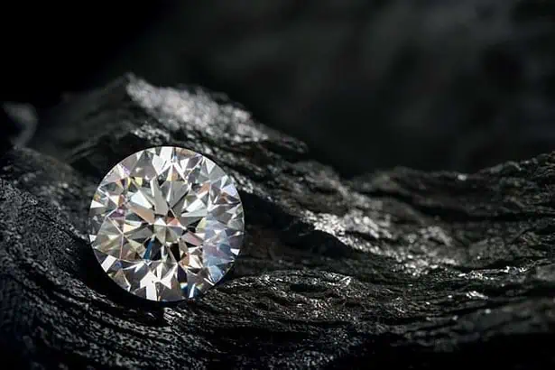 11 Stunning Diamond Alternatives - A Complete Guide 2