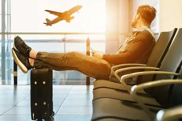 How to become a travel agent
