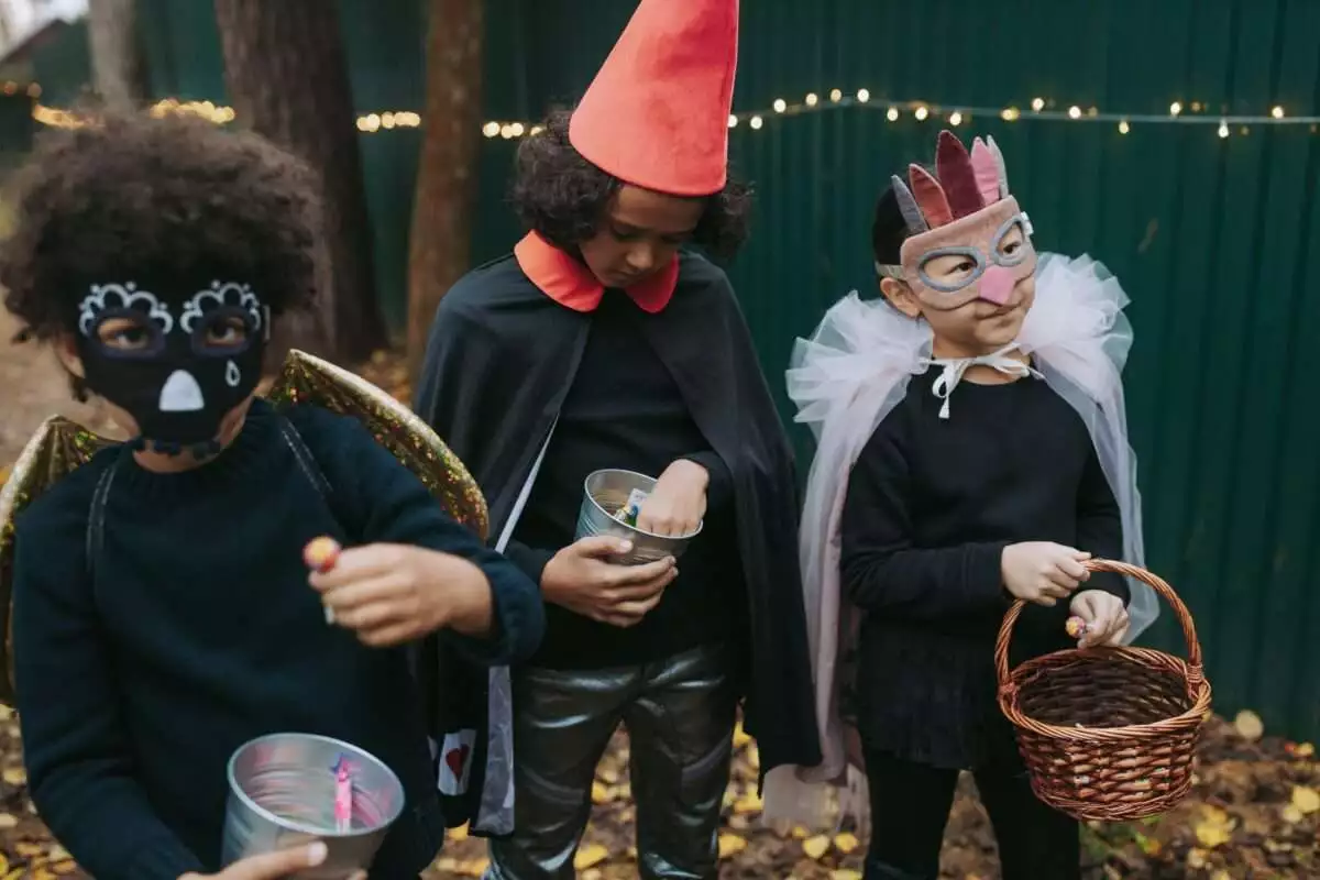 costumes