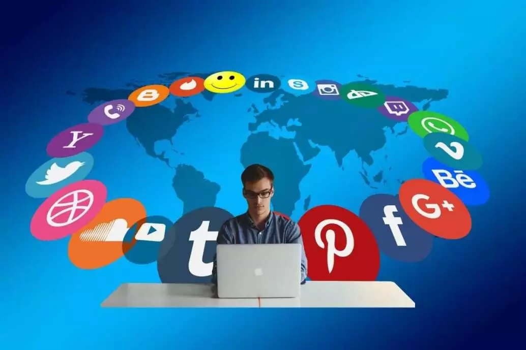The Ultimate Guide to Do's and Don'ts of Social Media 8 free social media management tools