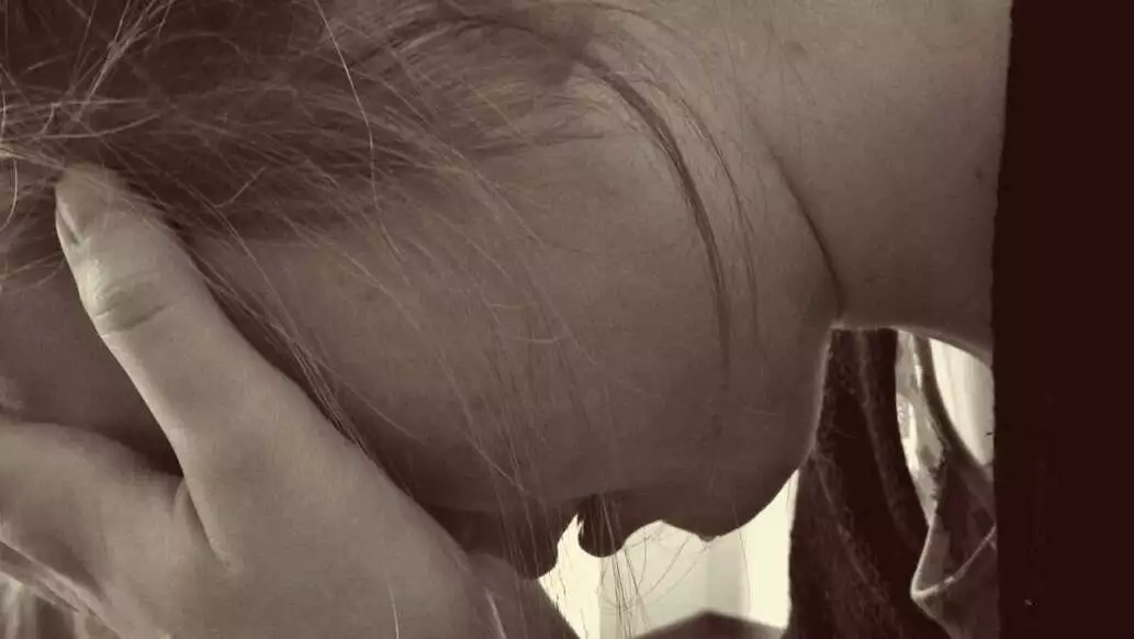 How to Help a Suicidal Friend: 8 Trusted Ways 2 Depression