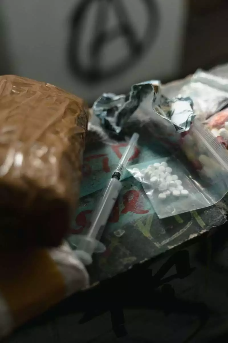 Best Guide on How Long Does Cocaine Stay in Your System? 6 COCAINE