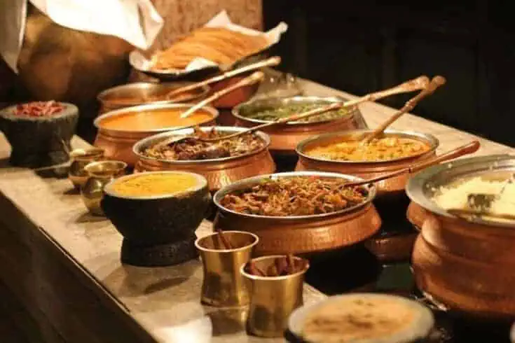 Image of Indian food decorated in a buffet restaurant