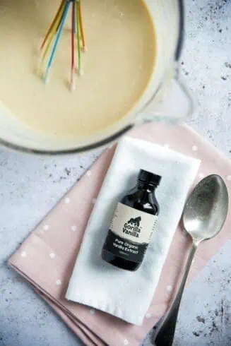 Where Does Vanilla Extract Come From: A Complete Guide 4 Vanilla extract