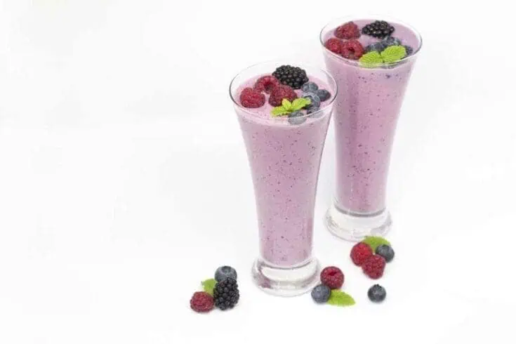 Vanilla berry protein smoothie