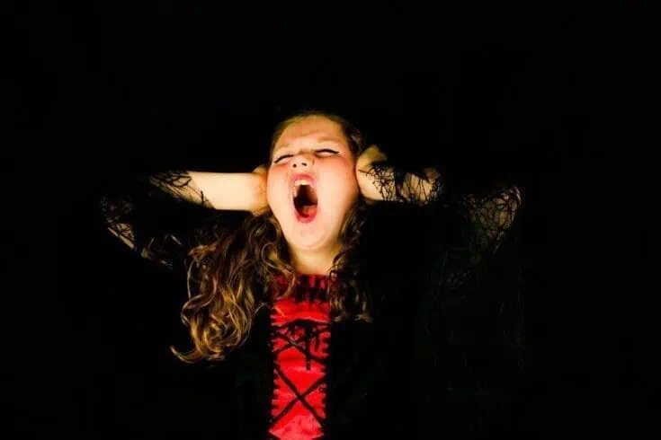 Screaming Girl