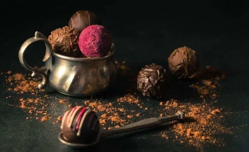 How To Make Hot Chocolate Bombs