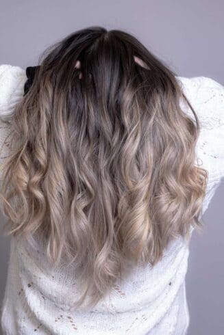 Is Baby Oil Good for Your Hair: 7 Interesting Facts 3 hair