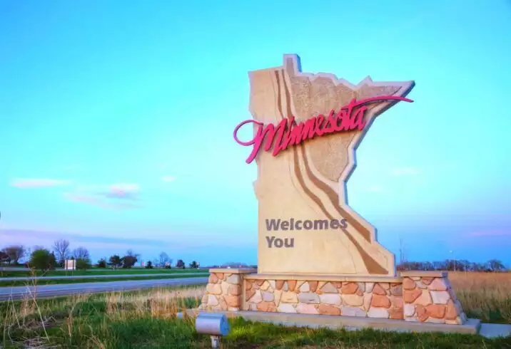 Top 5 Coldest States in The USA 4 Minnesota welcomes you sign at the state border