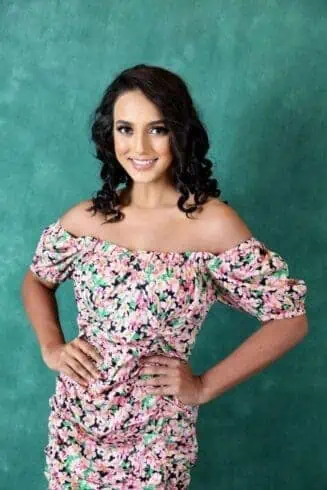 Archita Naik: The Story of a Stunning Model & Aspiring Actor 4