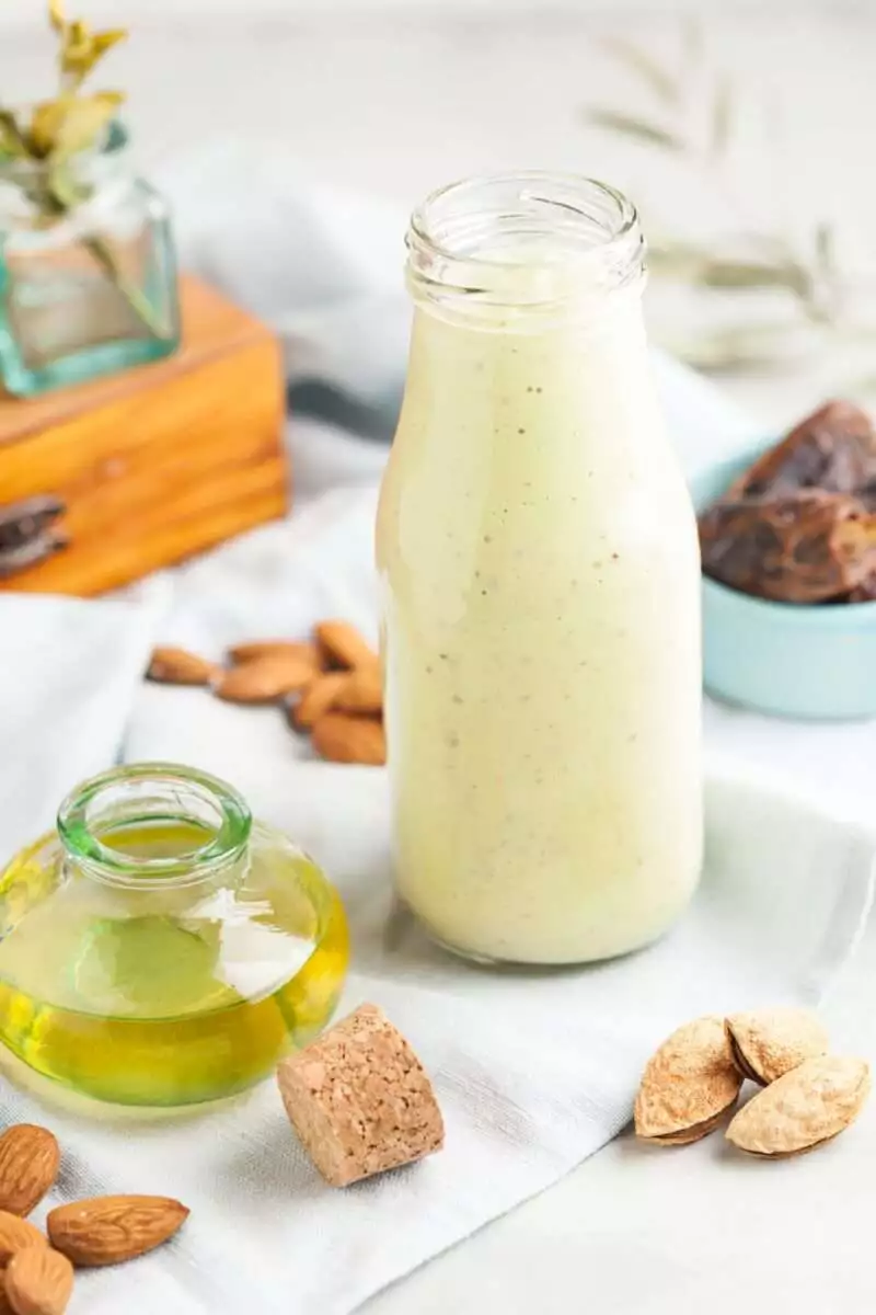 vanilla almond milk