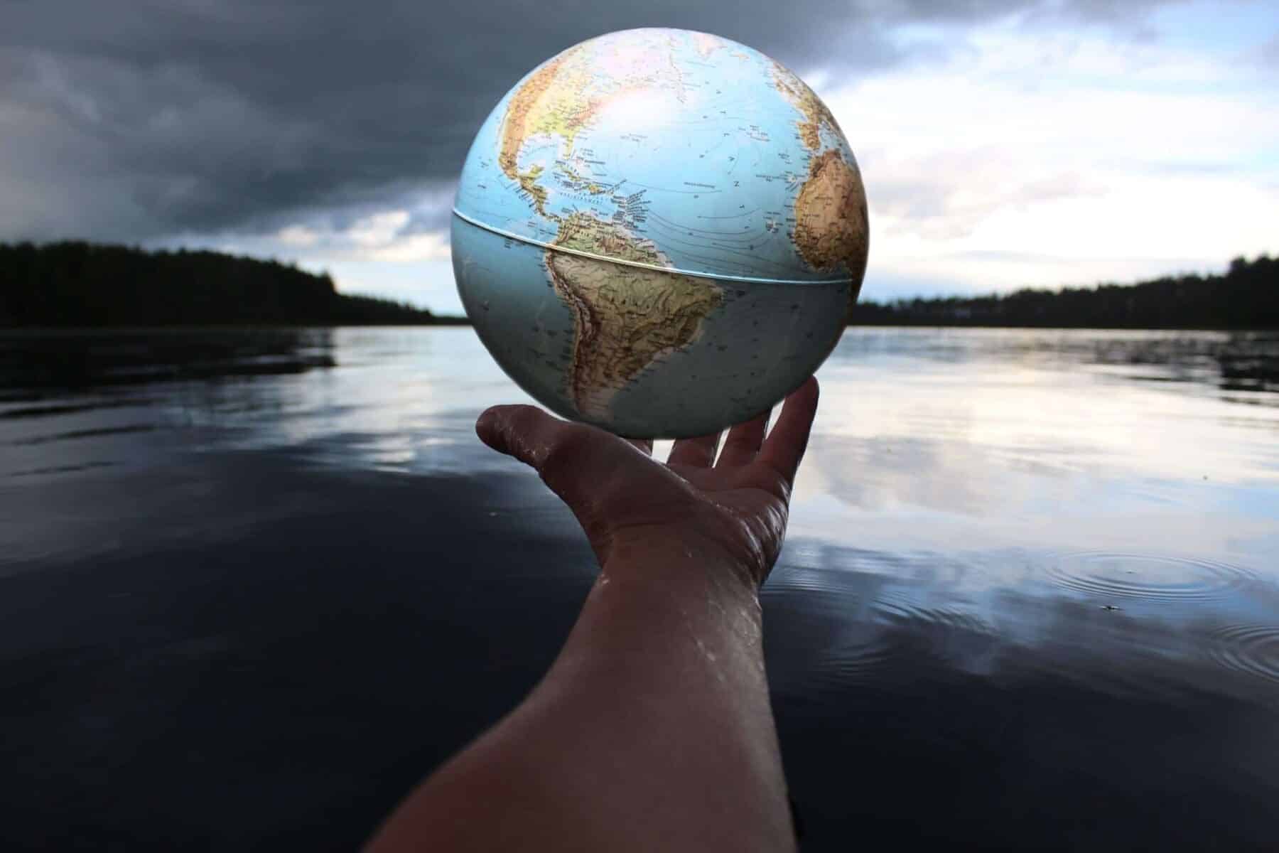 How much does the Earth weigh