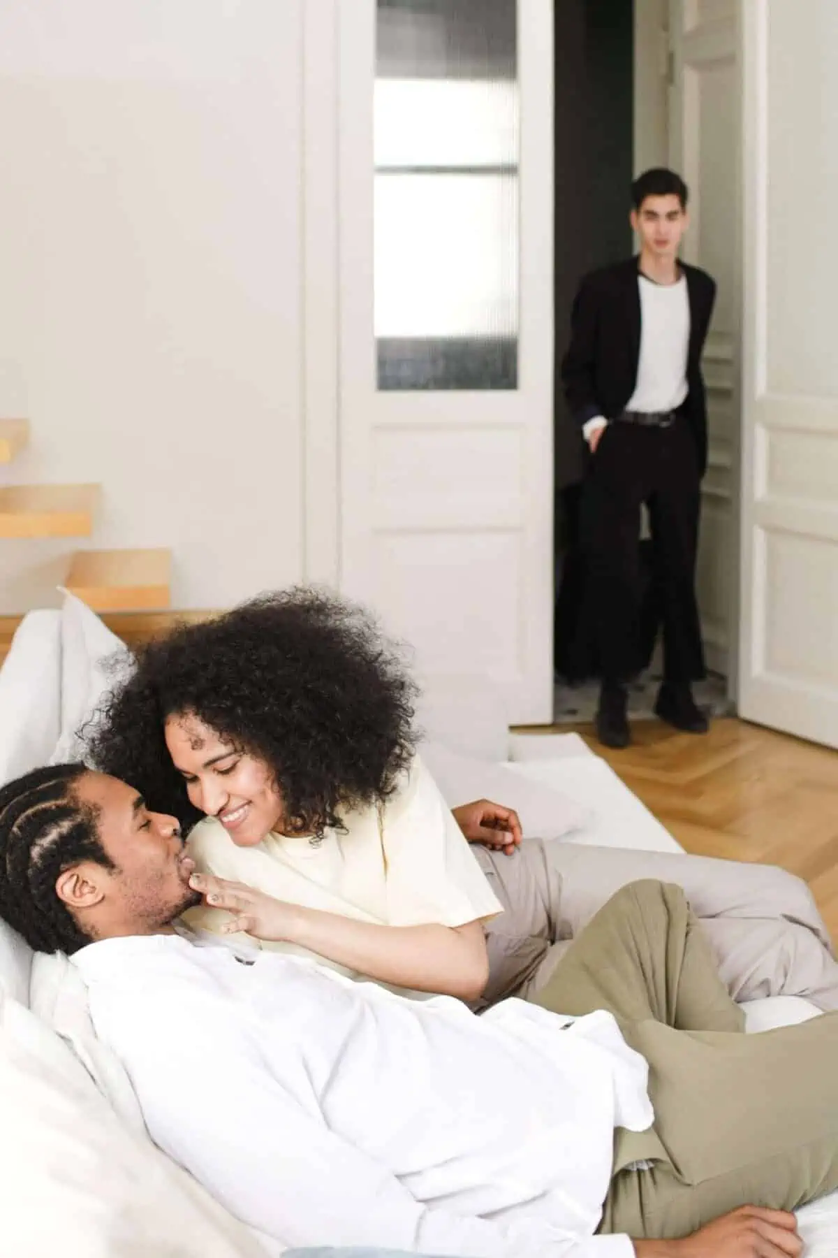 how to not be clingy